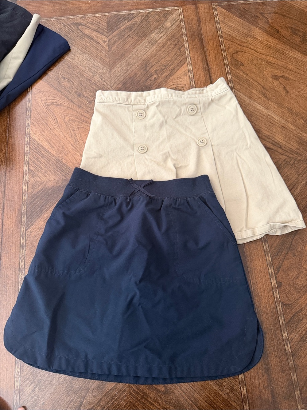 The Children's Place Girls Navy and Cream Skorts - 2 Pack
